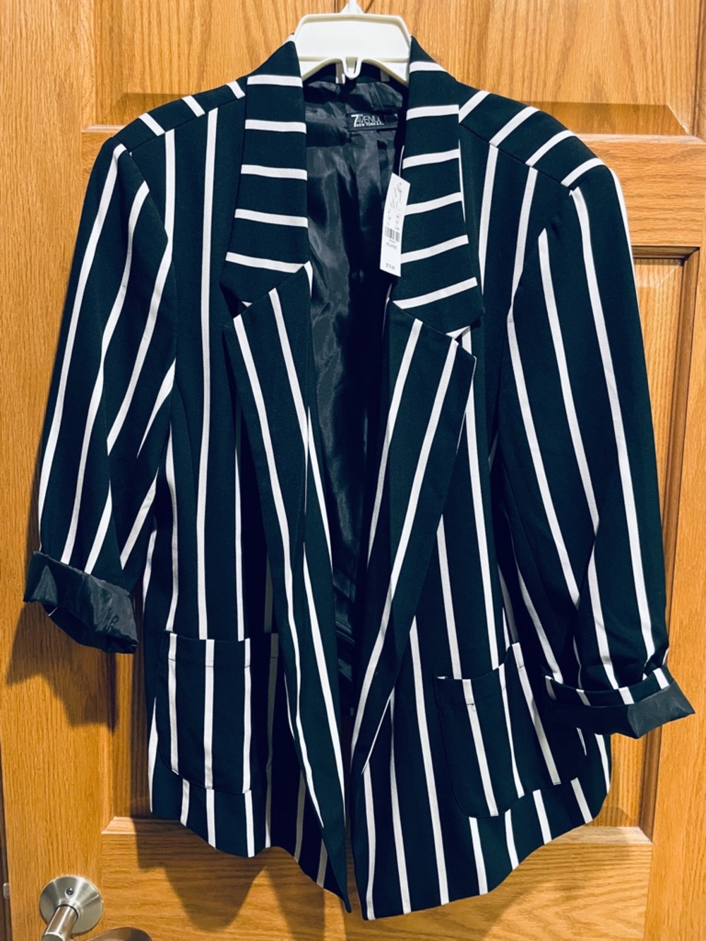 7th Avenue Design Studio New York & Company Black & White Striped Blazer